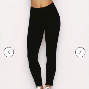 SPANX The Perfect Ankle Pants Four Pocket
Slimming Black 20202Q Sz Petite L